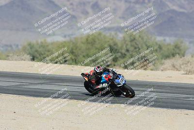 media/Dec-07-2025-CVMA (Sun) [[3e7d2de5dc]]/Race 7-Formula Lightweight Twins Shootout/